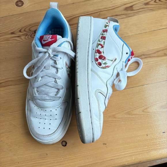 Nike Court Borough Low 2 BG 1 Cherry Shoes | Y7 - Picture 10 of 13